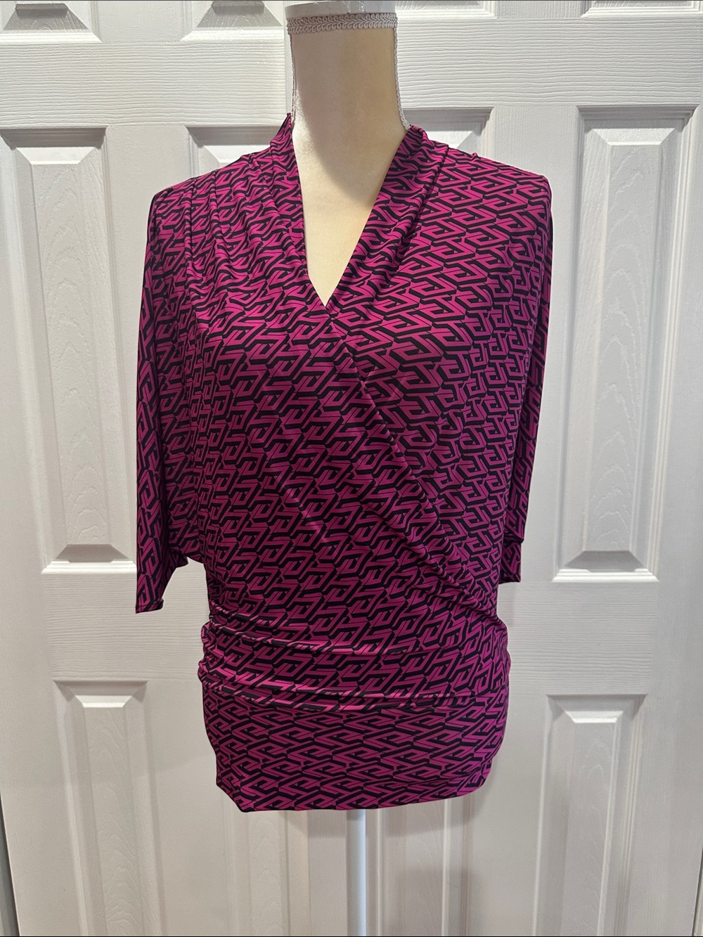 Julian Chang Greta Top Logo Size Small